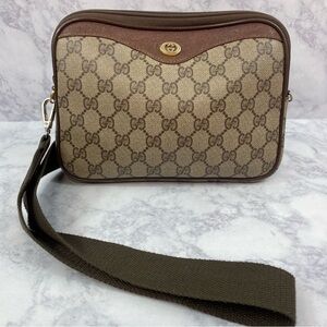Authenticated Gucci Purse